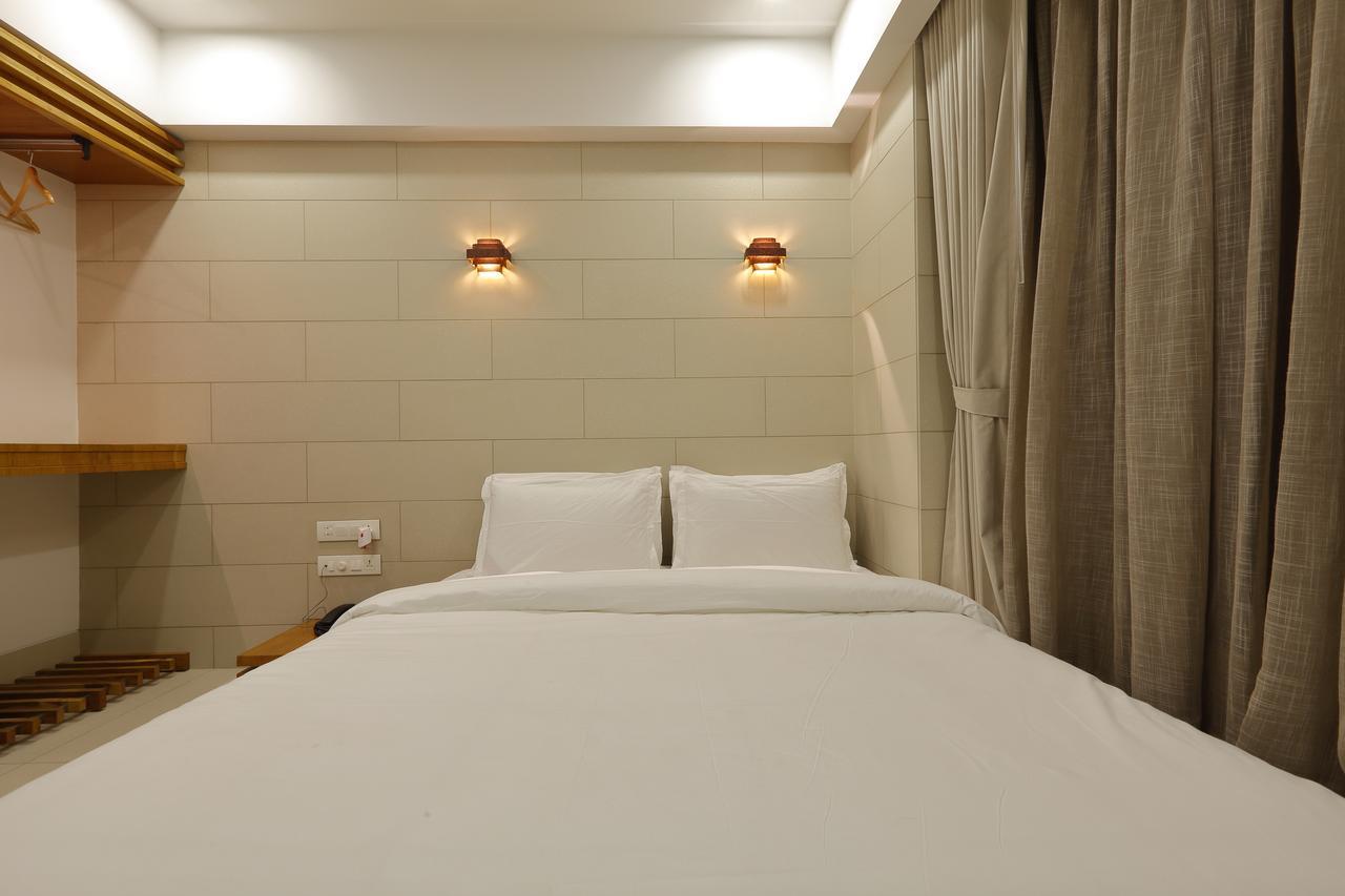 Hotel 440, A Serene Stay Ahmedabad Exterior foto
